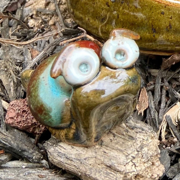 Pottery Snail - Small
