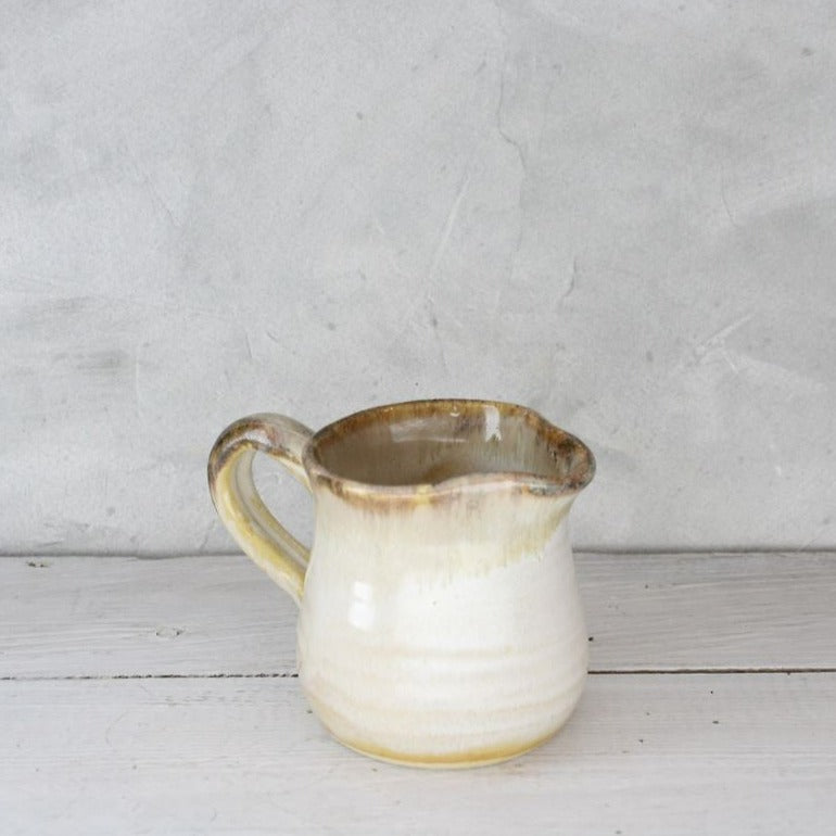 Creamer With Handle
